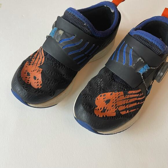 New Balance Boa Fit Sneakers - Picture 2 of 8